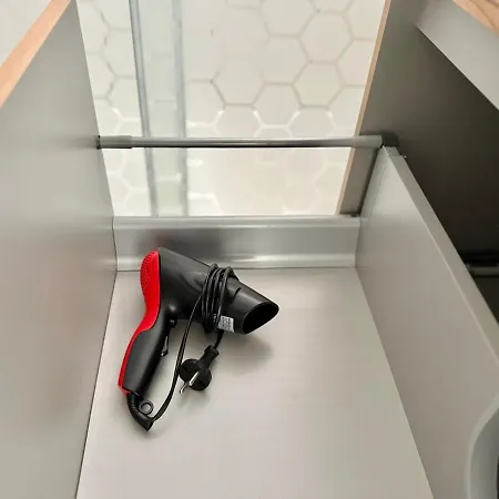 Deniz Manzarali, Plaja 100 Metre, Luks 2 Apartman