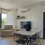 Deniz Manzarali, Plaja 100 Metre, Luks 2