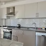 Deniz Manzarali, Plaja 100 Metre, Luks 2 * Marmaris