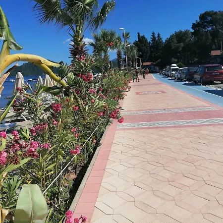 Deniz Manzarali, Plaja 100 Metre, Luks 2 * Marmaris