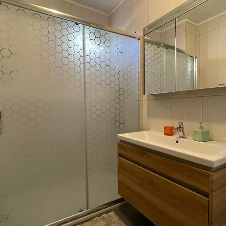 Apartment Deniz Manzarali, Plaja 100 Metre, Luks 2 *