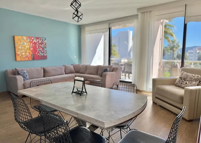 Deniz Manzarali, Plaja 100 Metre, Luks 2 Apartamento *